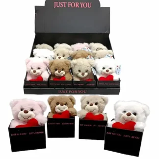 הבאנו לכם מתנה מתוקה במיוחד דובי מחזיק לב בשקית מתנה מהודרת. דובי מתוק עם פרווה נעימה למגע במידה של כ- 15 ס"מ במגיע ב- 4 צבעים מהממים.