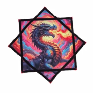 דאפו דרקון האש, בד מסתובב 8 צלעות עם הדפס דרקון מרשים במידה של 69X69 ס"מ ומשקל 340 גרם לסיבוב יציב מתאים למתחילים ולמקצוענים לתרגול ולהופעה.